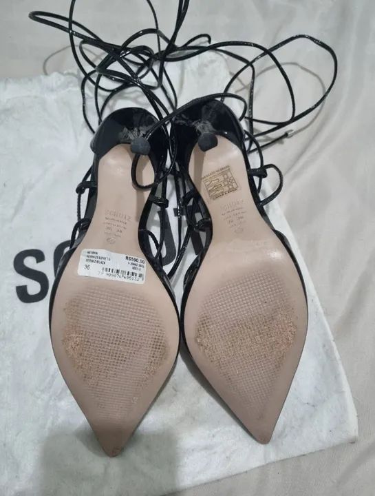 Scarpin preto - Schutz  - Foto 4