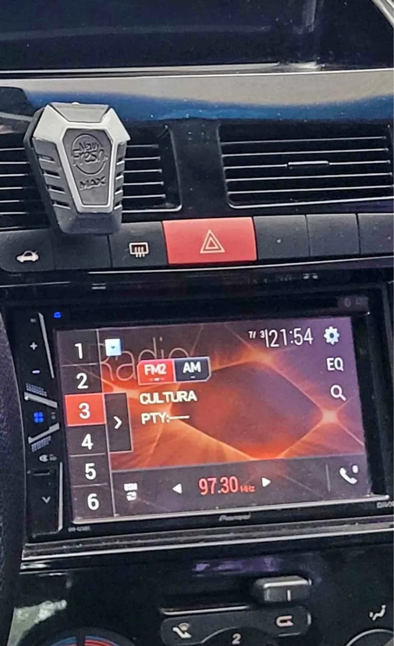 Pioneer AVH G218BT em ótimo estado ! Bem novo