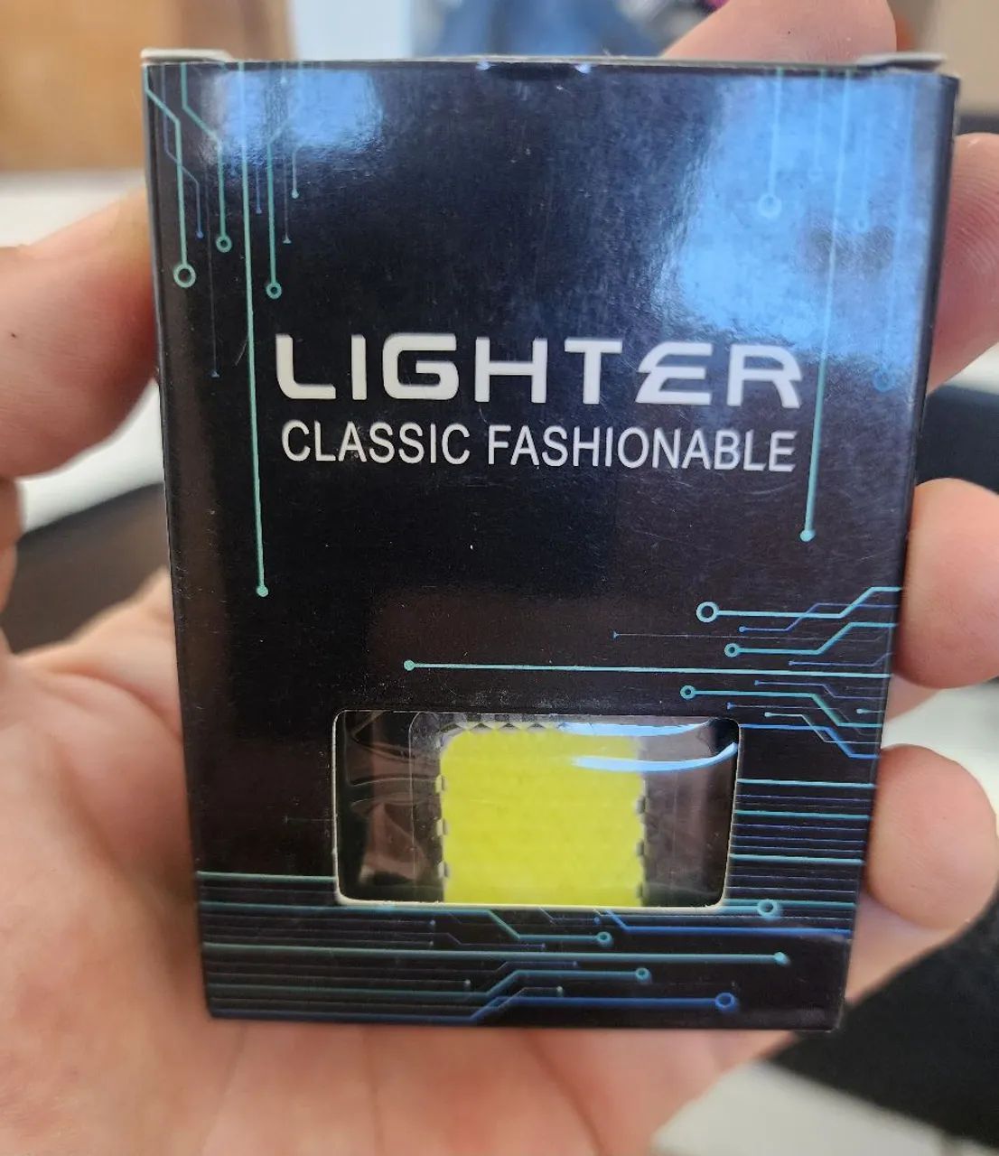 Isqueiro de Plasma Recarregável com Lanterna Led. - Foto 3