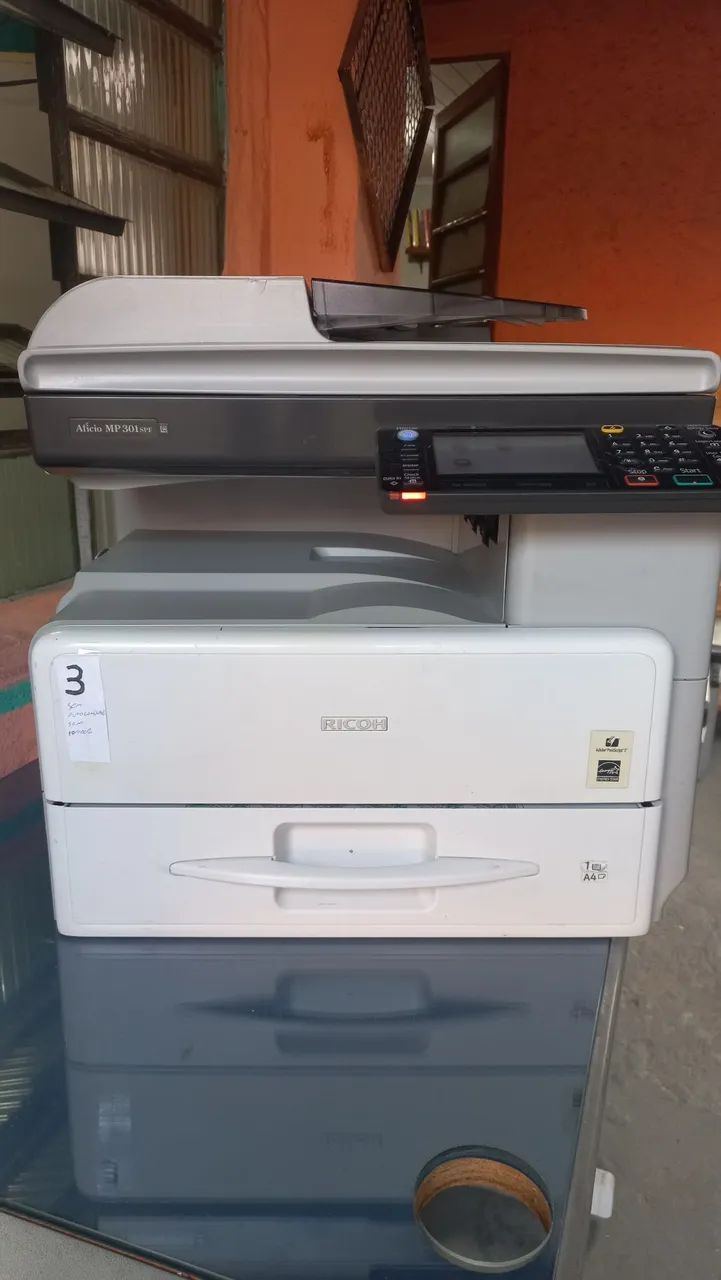 Multifuncional Ricoh Aficio MP301SPF, no estado 