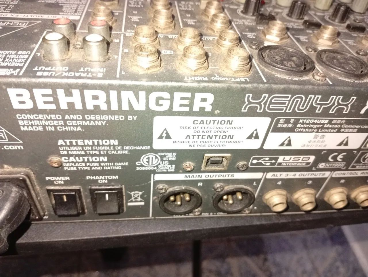 Mesa de Som Behringer Xenyx X1204USB - Foto 5