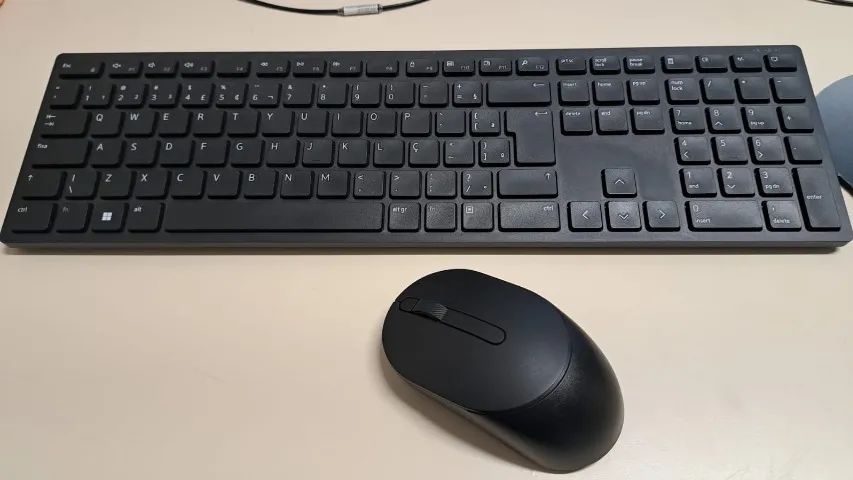 Kit Teclado e mouse sem fio DELL Pro ABNT2 ? KM5221W - Foto 5