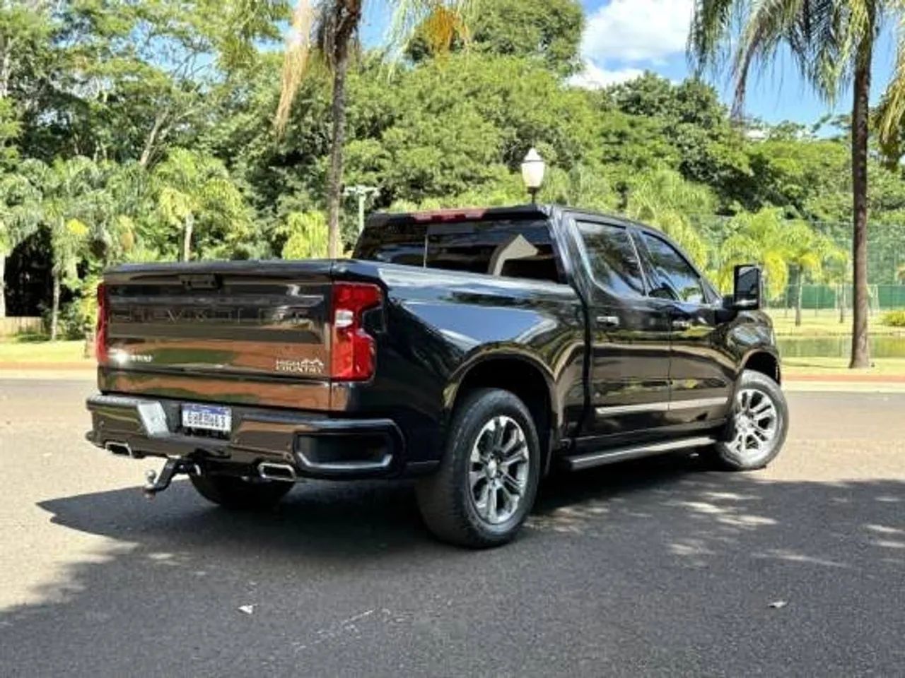 Chevrolet Silverado 2024 5.3 v8 gasolina 1500 high country 4x4 automático - Foto 5