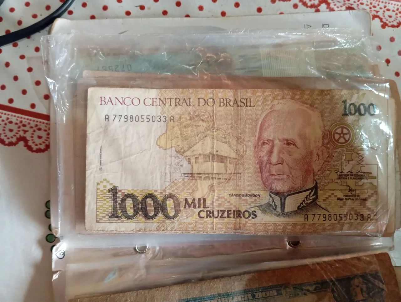 Cédulas antigas apenas um real  - Foto 5