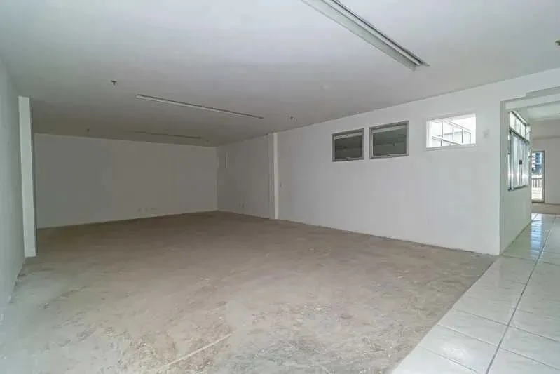 Sala / Comercial / Recreio dos Bandeirantes