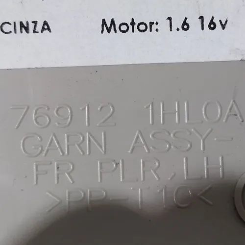 Acabamento Coluna Esquerda Parabrisa Nissan March 2013 2014 - Foto 6