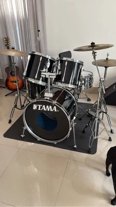 Bateria TAMA fabricada no JAPÃO