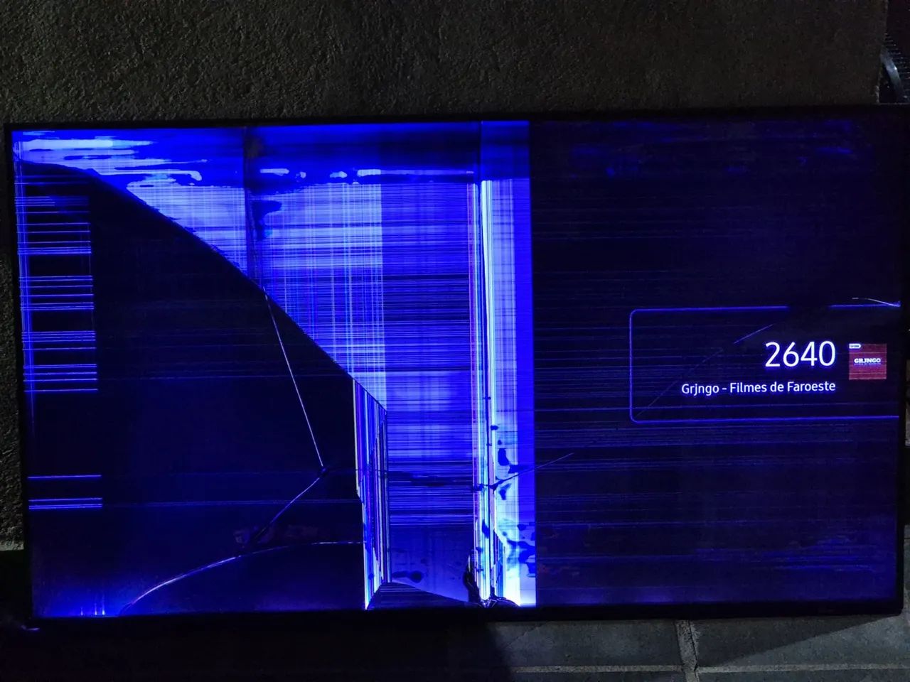 TV Samsung 55 polegadas com tela quebrada