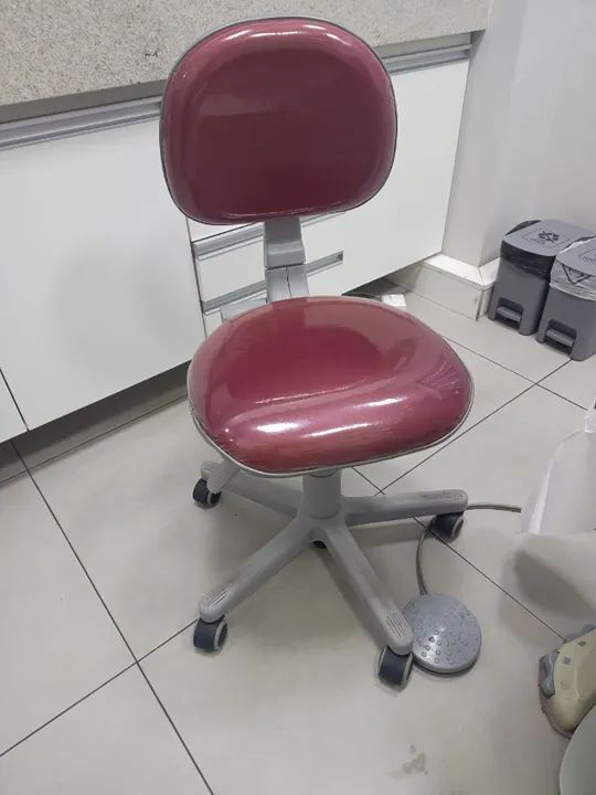 CADEIRA ODONTOLÓGICA GNATUS EM ÓTIMO ESTADO DE CONSERVAÇÃO - Foto 4