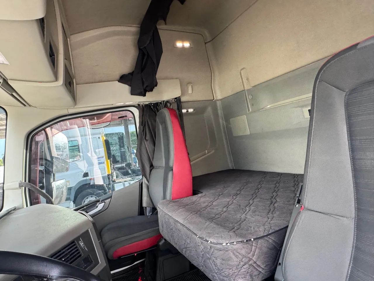 Volvo Fh 540 Ano 2020  - Foto 8