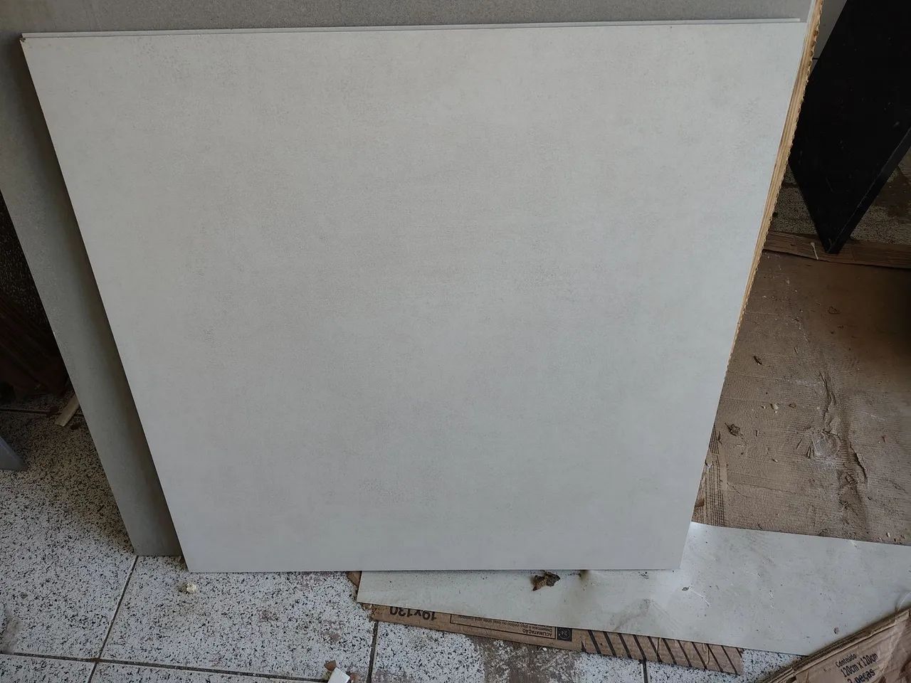 Porcelanato distrito white Natural 80x80 Portinari 