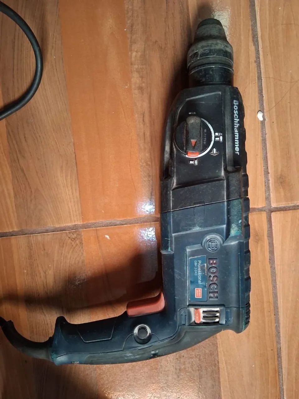 Vende se este martelete 65204302632322120
