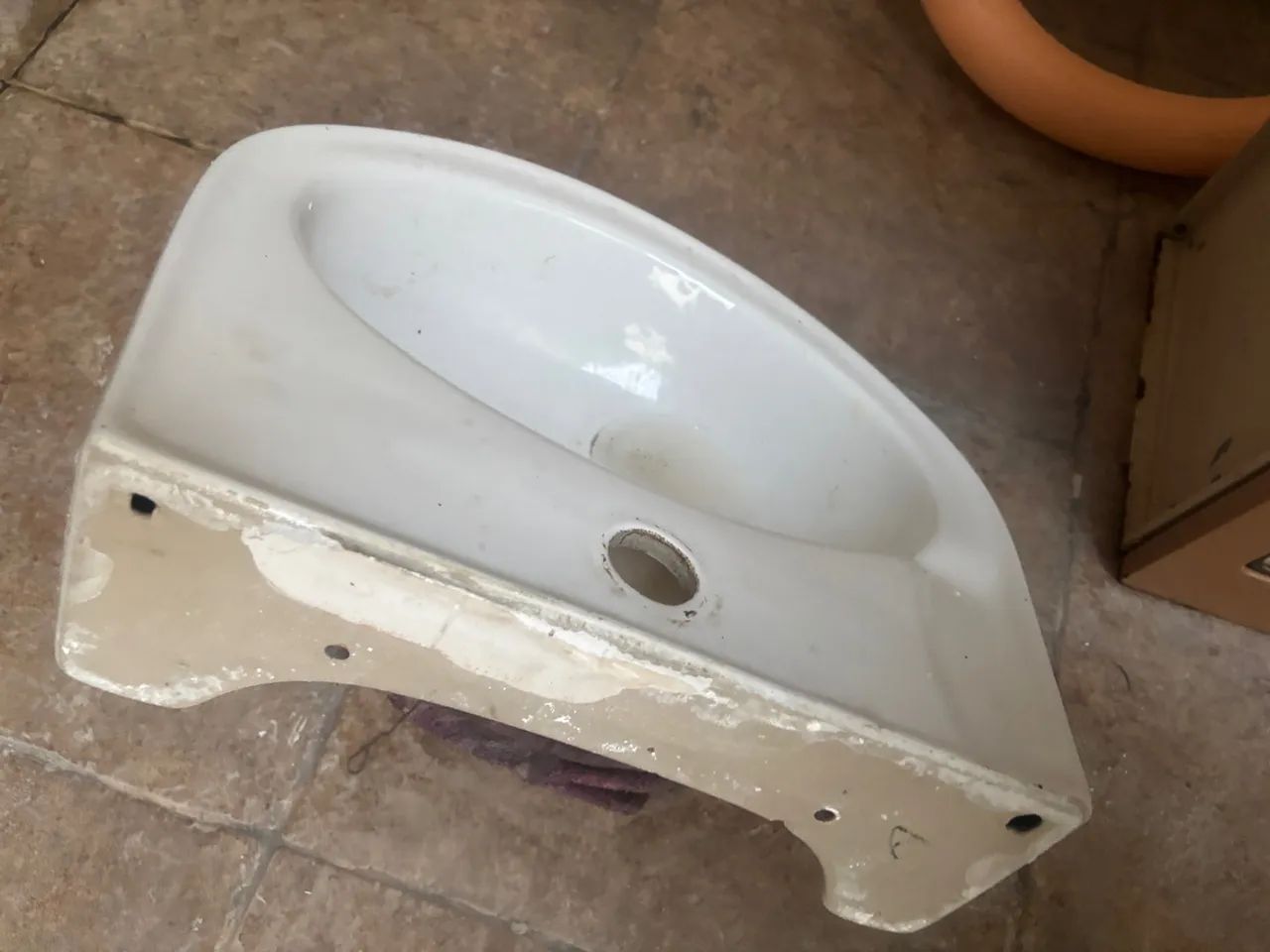 Cuba de cerâmica para banheiro - Foto 2