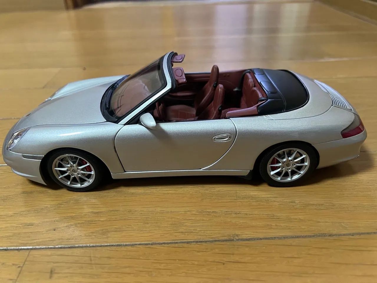 Promocao ?. Porche 911 auto art 1/18  - Foto 4