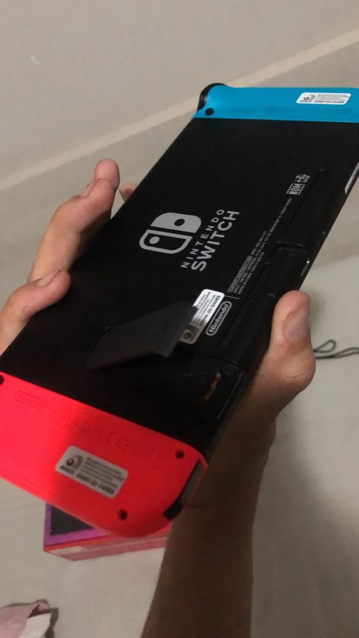 Nintendo Switch semi-novo - Foto 2