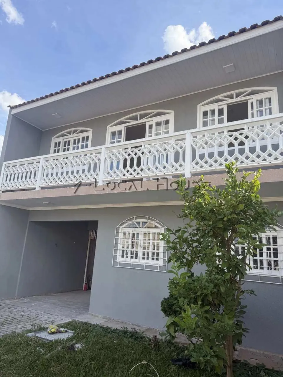 Sobrado à venda em Pinhais, Alto Tarumã, com 4 quartos, 223m²