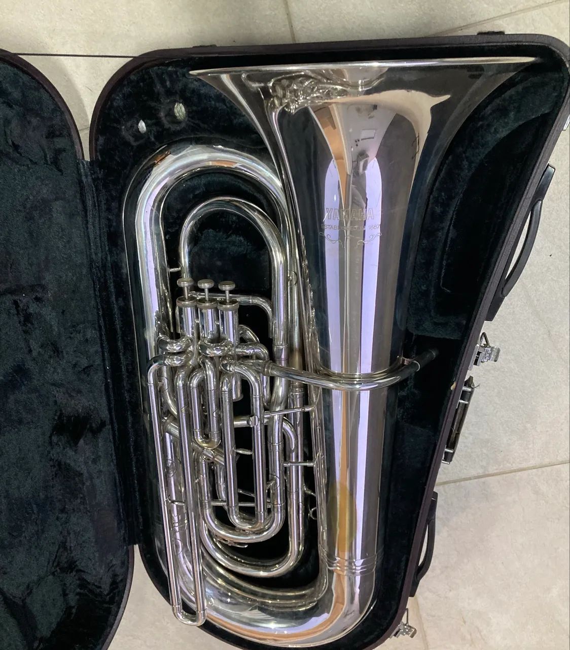 Tuba Yamaha Compensada Profissional  - Foto 5