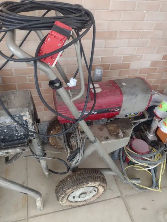 Máquina airlles Titan profissional 