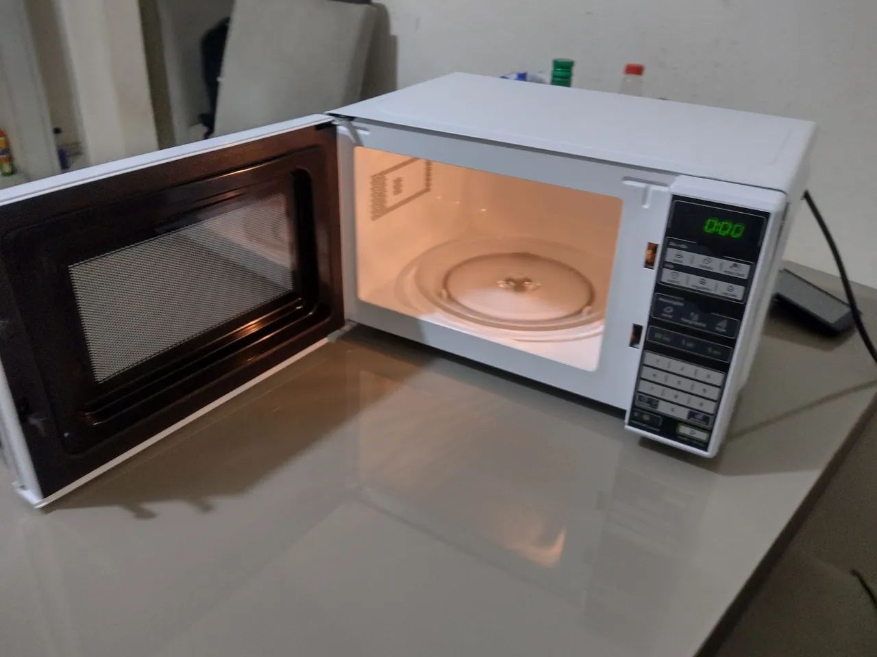 Microondas Midea 20 litros, modelo atual. - Foto 5
