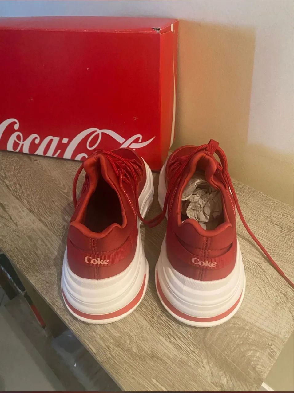 tênis cor vermelho tam 37 - coca cola - Foto 2