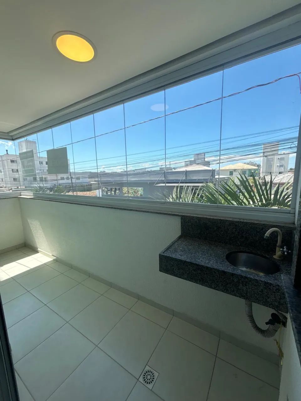 Excelente apto no Aririú de 2 dormitórios -suíte - Foto 2