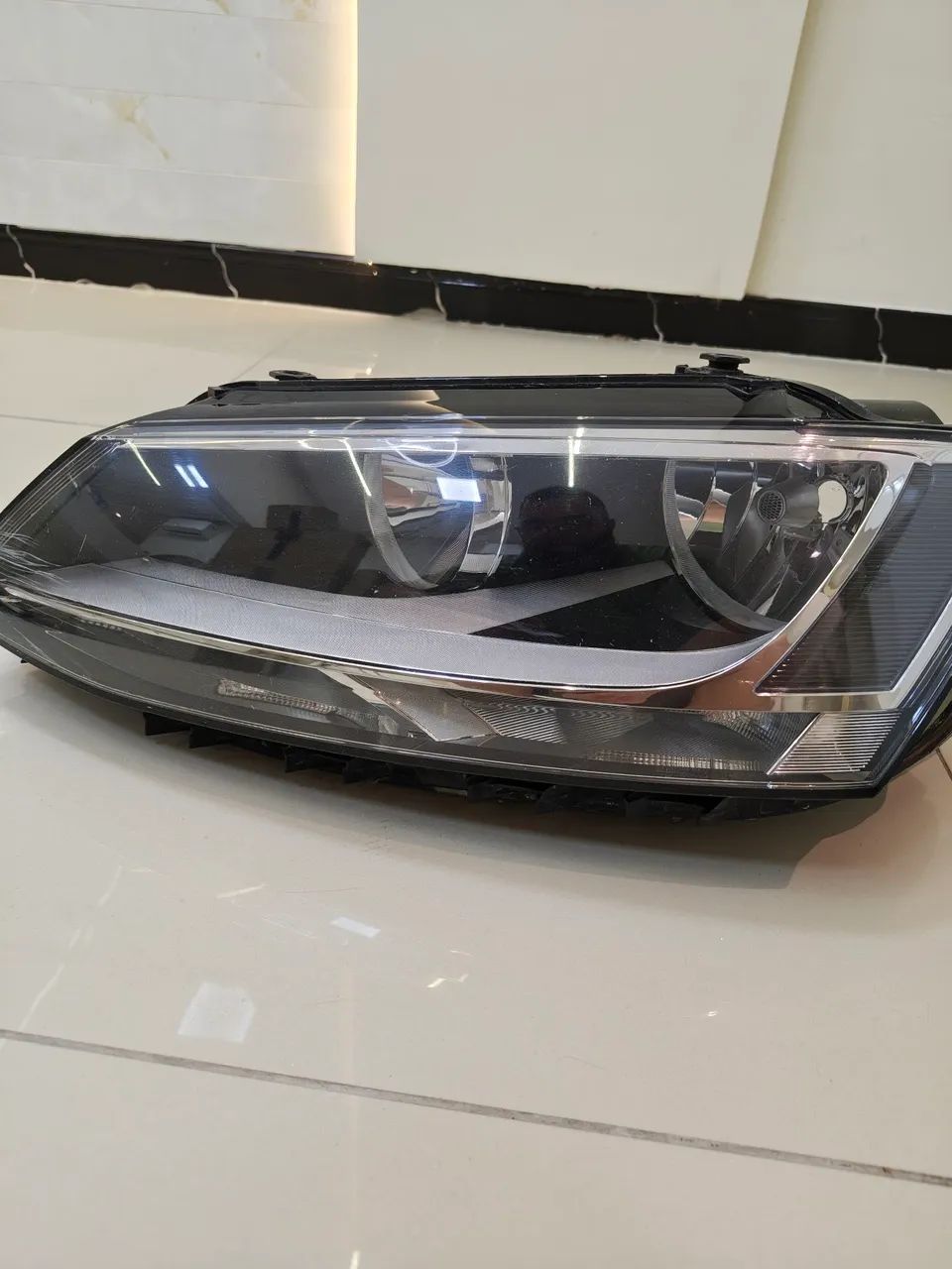 Farol Original Jetta 2014 Lado Esquerdo 
