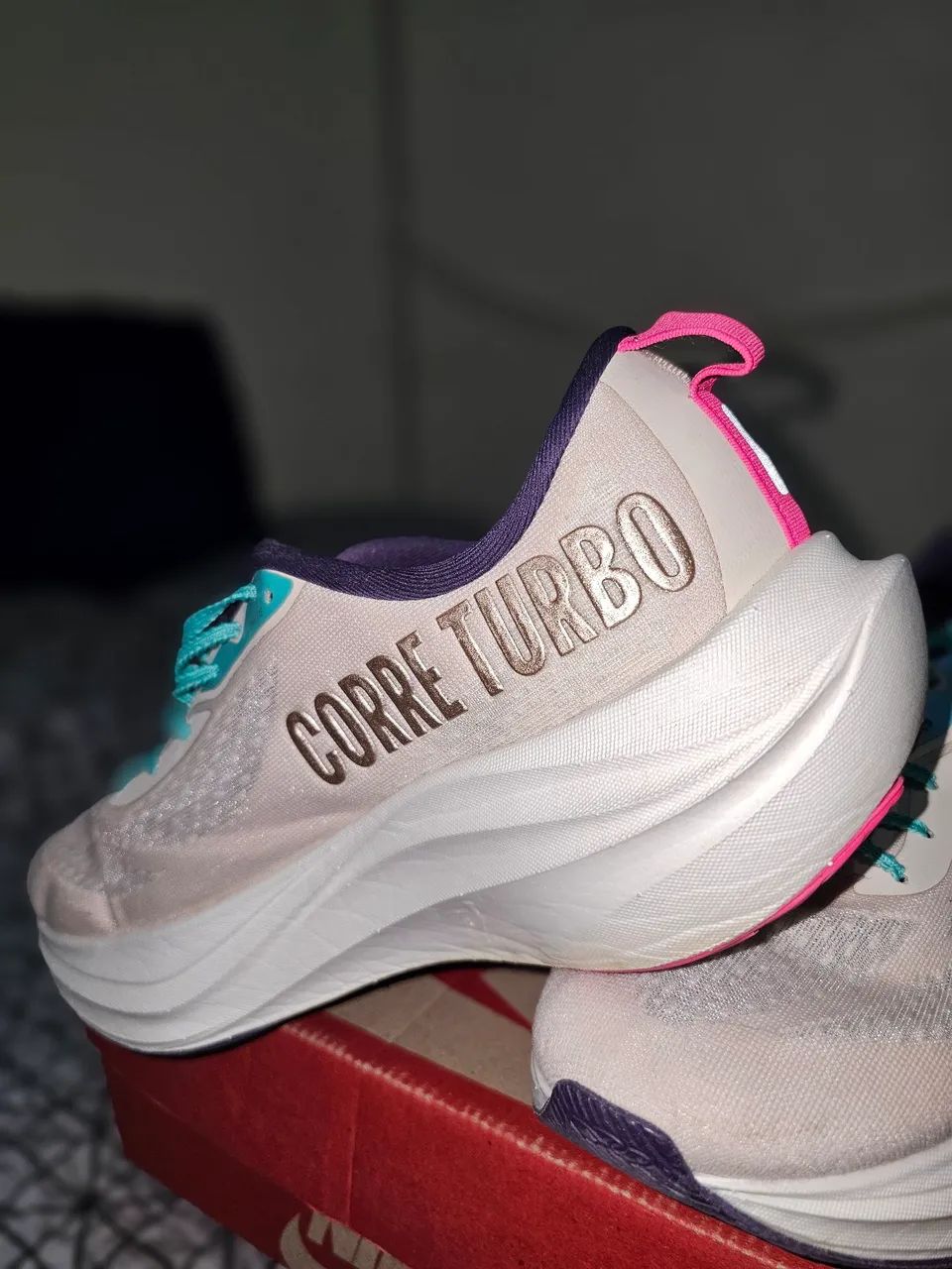 Tenis Corre Turbo 40
