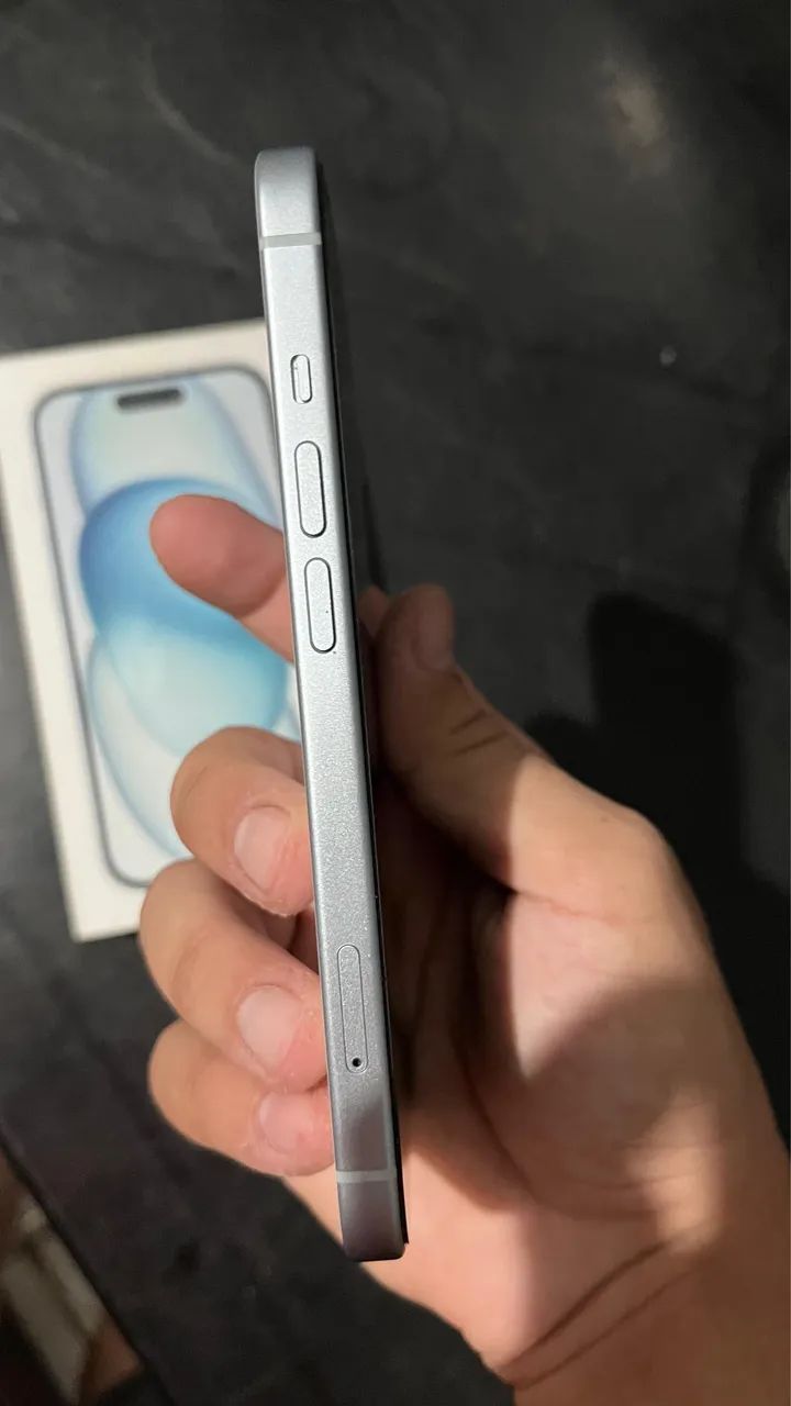 iPhone 15 azul  - Foto 5