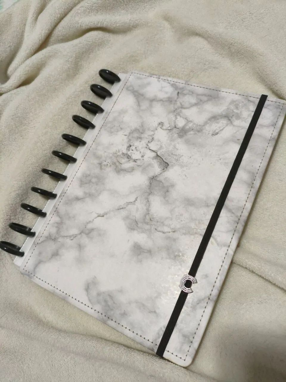 Caderno inteligente mármore branco