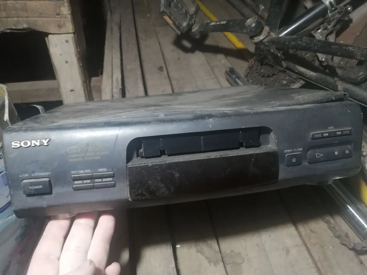 Toca CD sony pra uso de peças, leia a descrição!