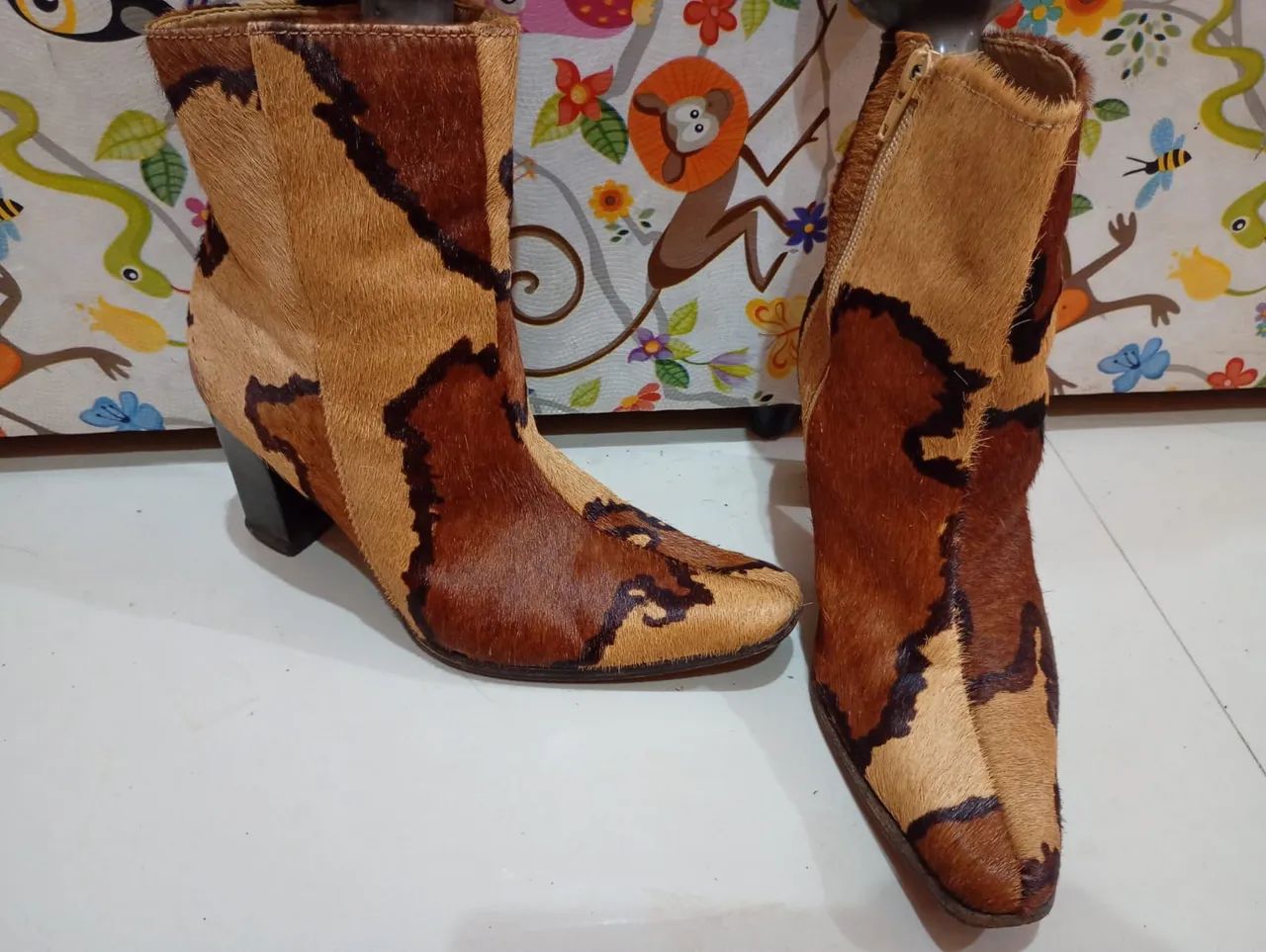 Bota feminina couro - Foto 2