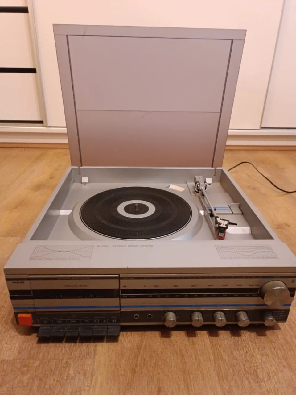 Toca disco Philips AH 840 [funcionando]