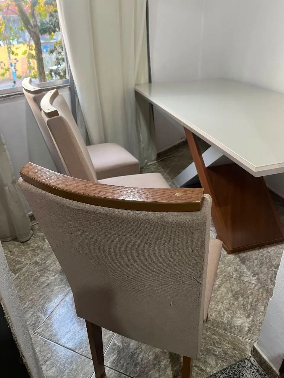 Mesa com 6 cadeiras  - Foto 3