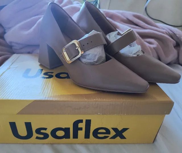 Sapato bege Usaflex 
