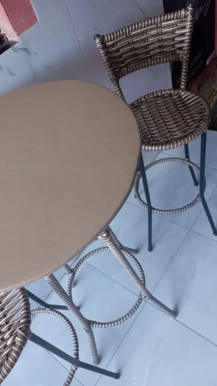 Mesa com cadeiras
