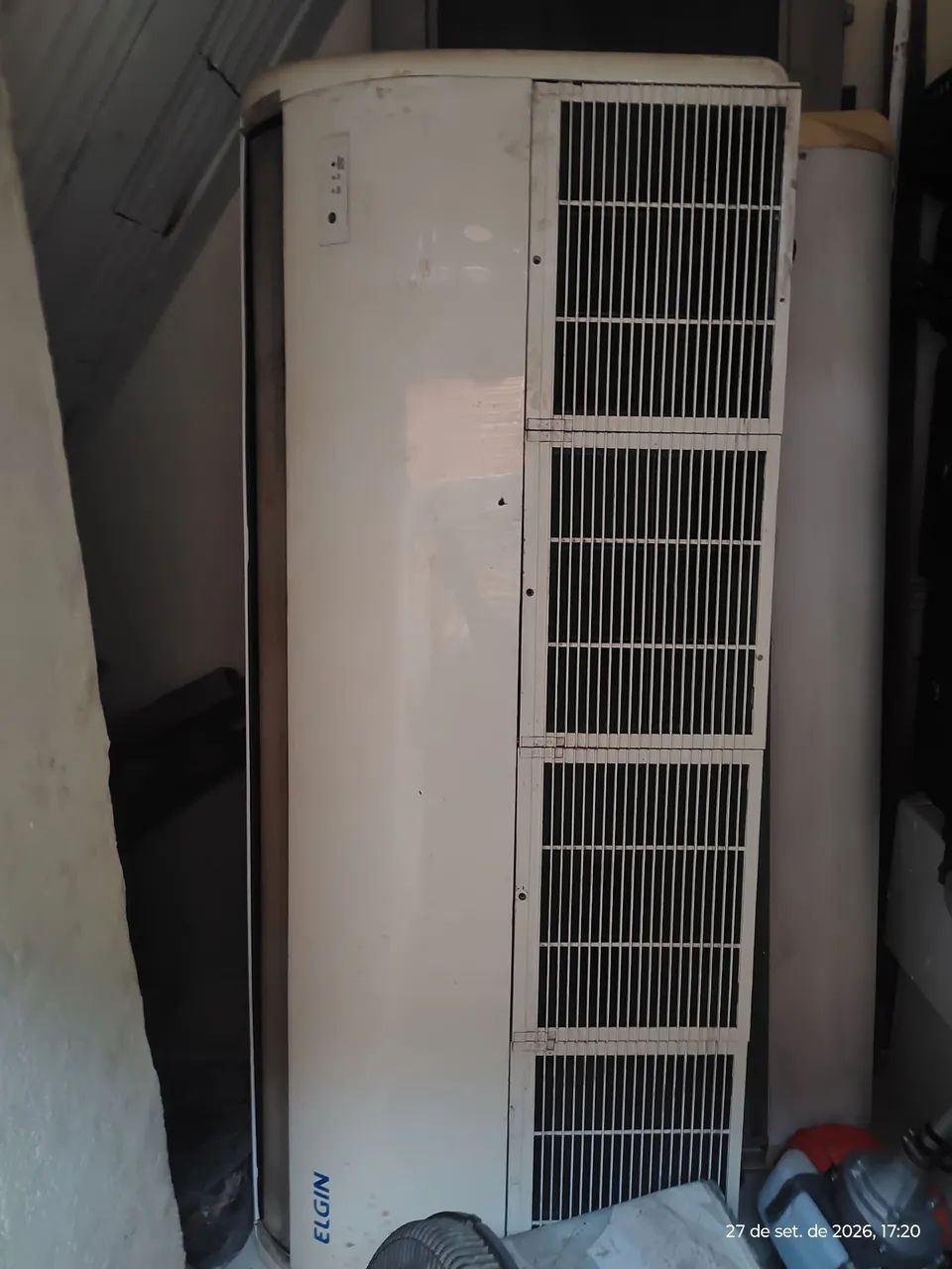 Evaporadora Piso Teto Elgin 60 mil. Funcionando 