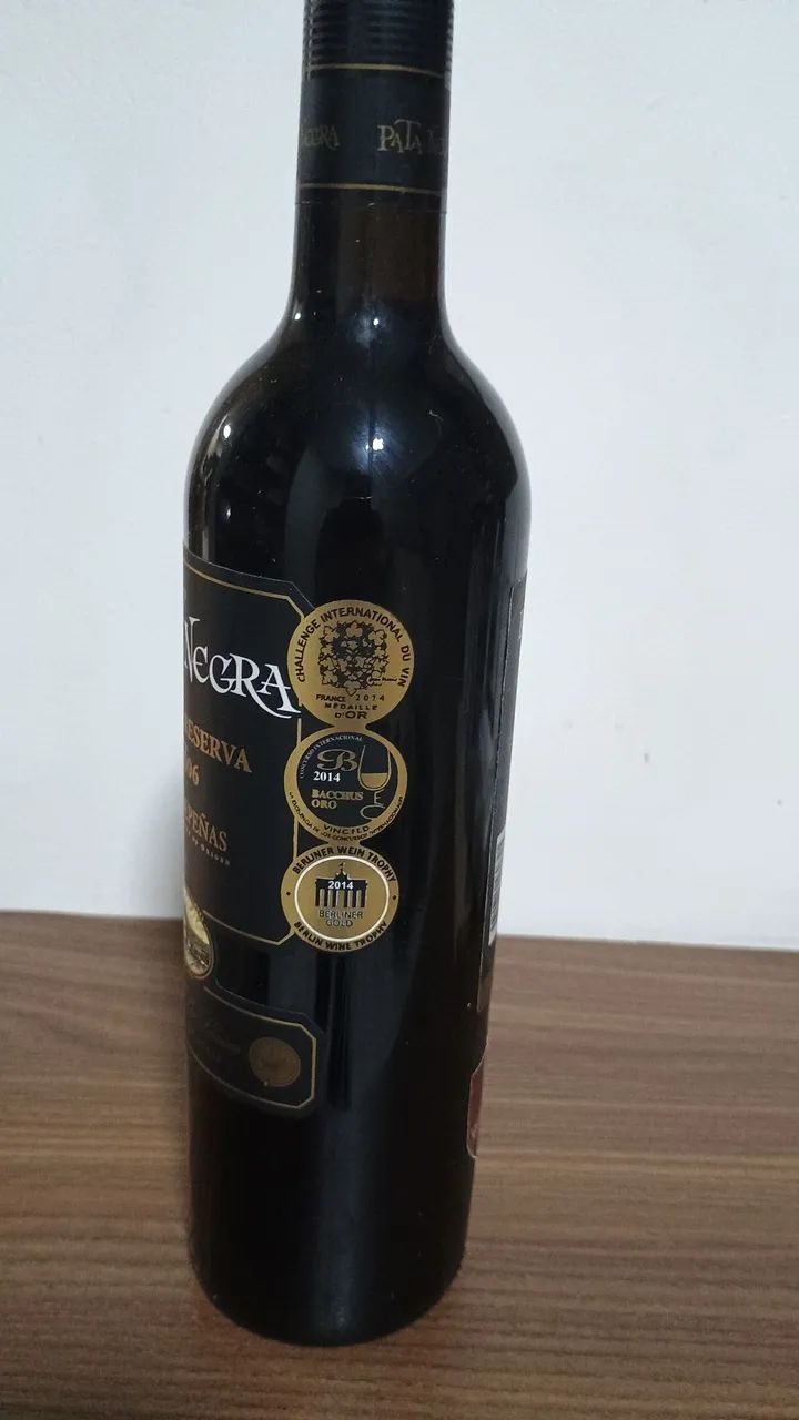 Excelente oportunidade. Kit com 4 vinhos importados. São excelentes vinhos importados  pre - Foto 3