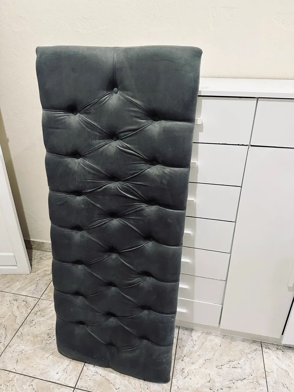 Cabeceira de Cama Estofada 140cm - Ótimo Estado