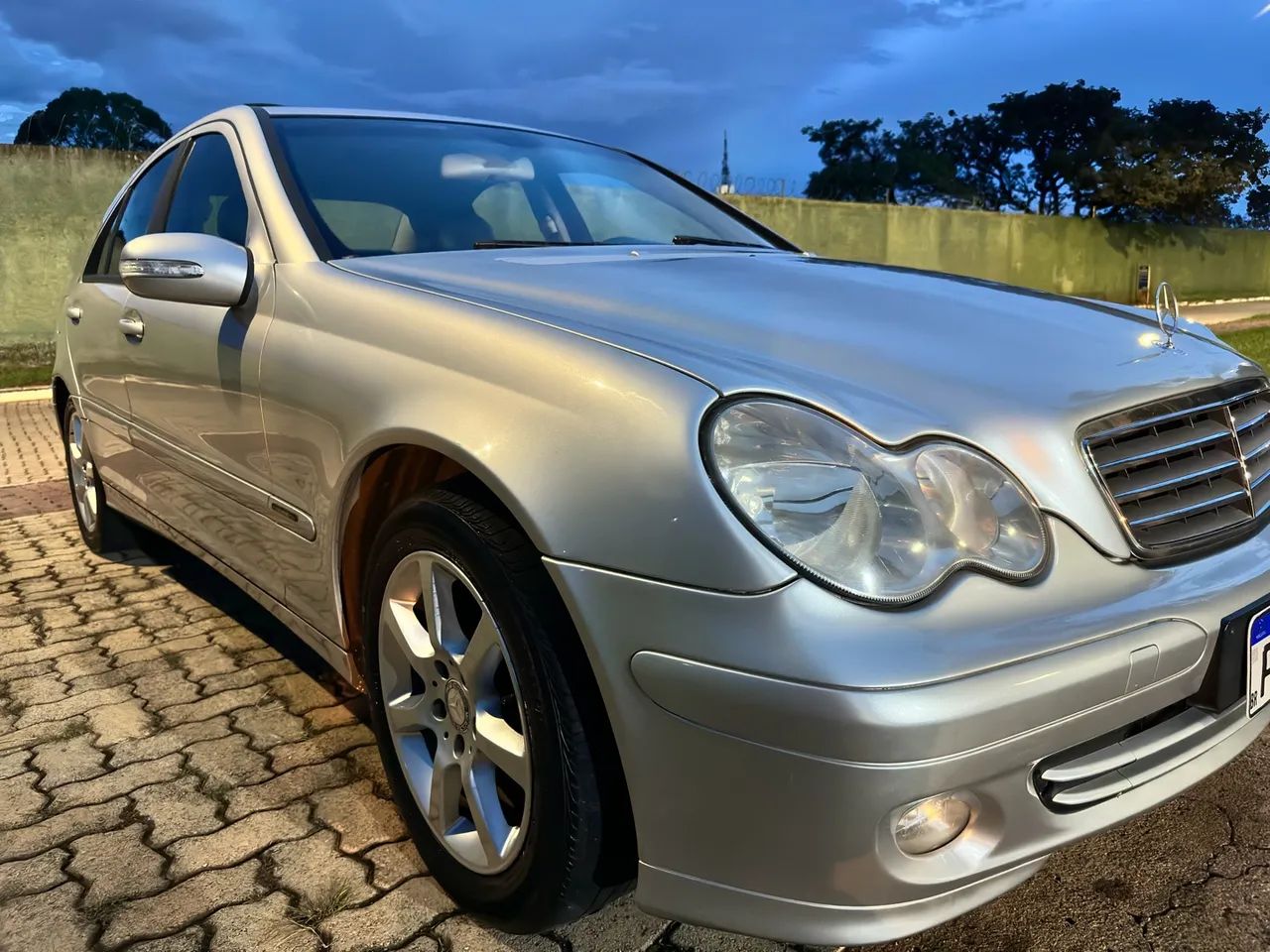 Mercedes-Benz C-180 C-180 Kompressor Classic 1.8 16V 143cv 2005