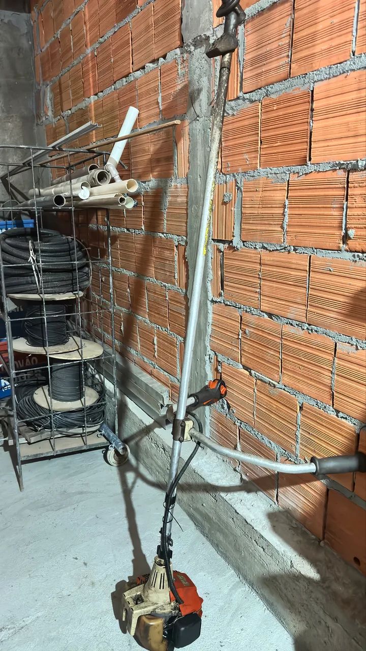 Vendo Roçadeira Sthl - Foto 4