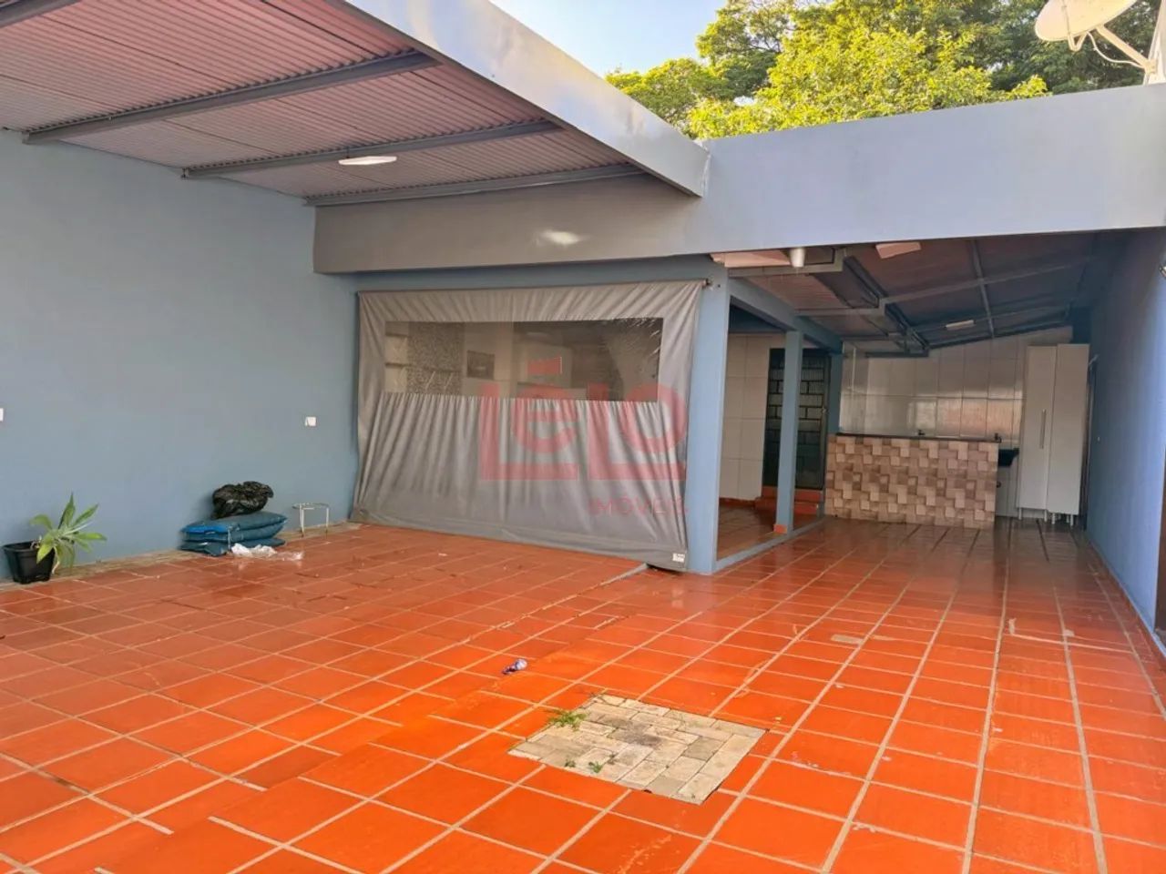 CASA 03 QUARTOS - PRÓXIMO UEM E AVENIDA MORANGUEIRA - COM CHURRASQUEIRA - Foto 3