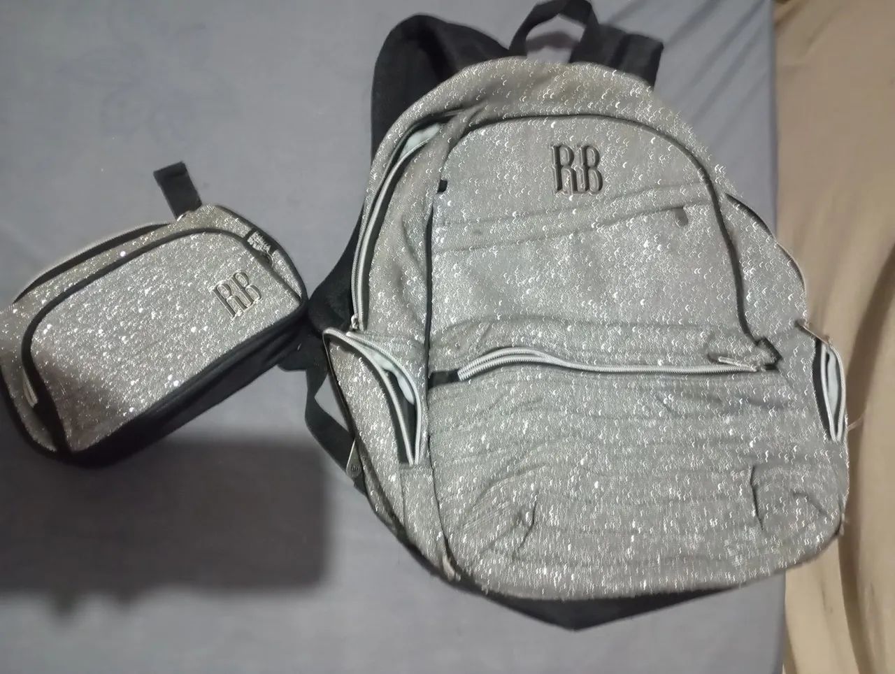 Mochila + estojo RB 