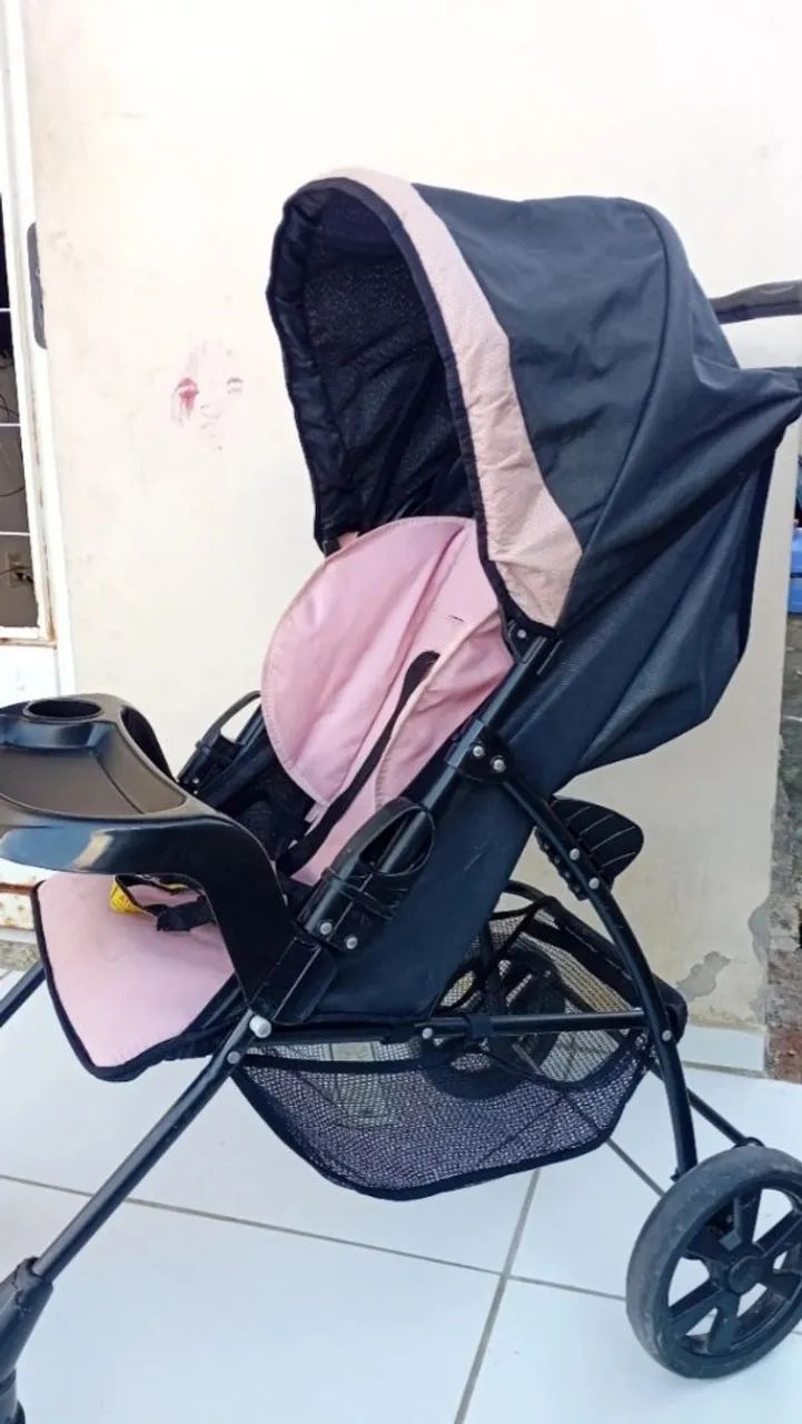 Carrinho de bebe menina - Foto 2