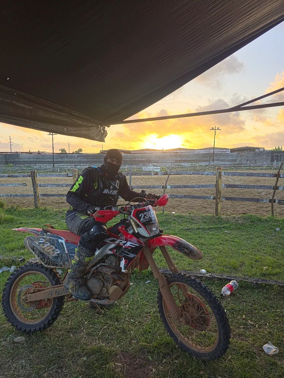 CRF250X IMPORTADA 2013 - Foto 2