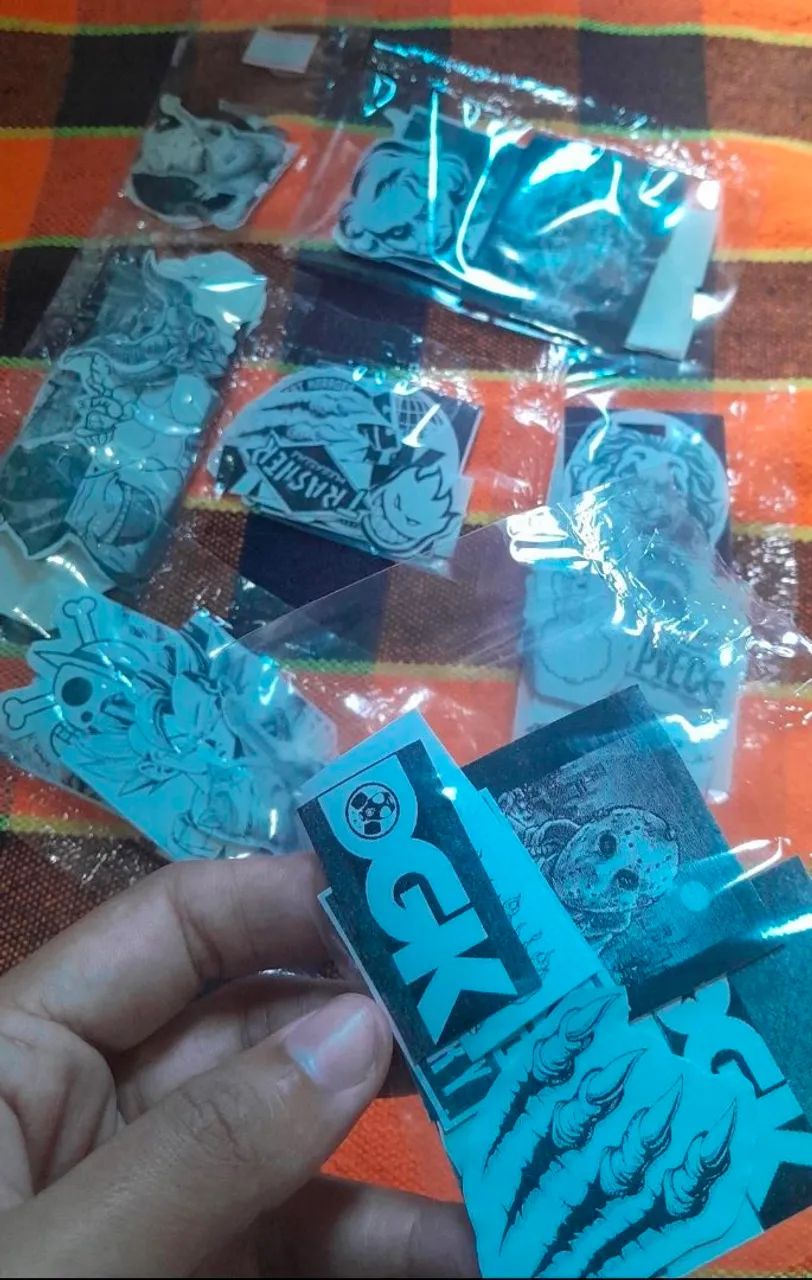 Figurinhas personalizadas skate adesivos rock preto e branco  - Foto 2