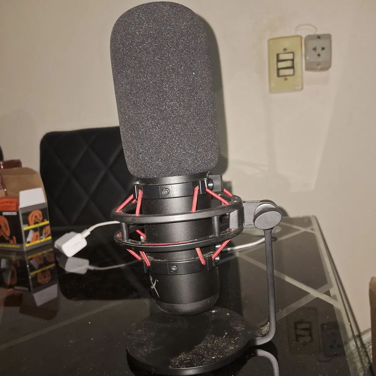 Microfone Hyperx Quadcast + Espuma