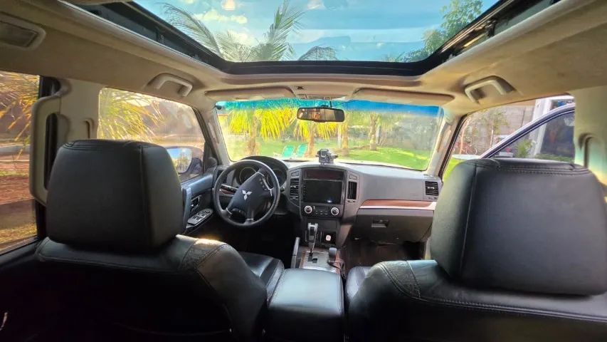Mitsubishi Pajero 2010