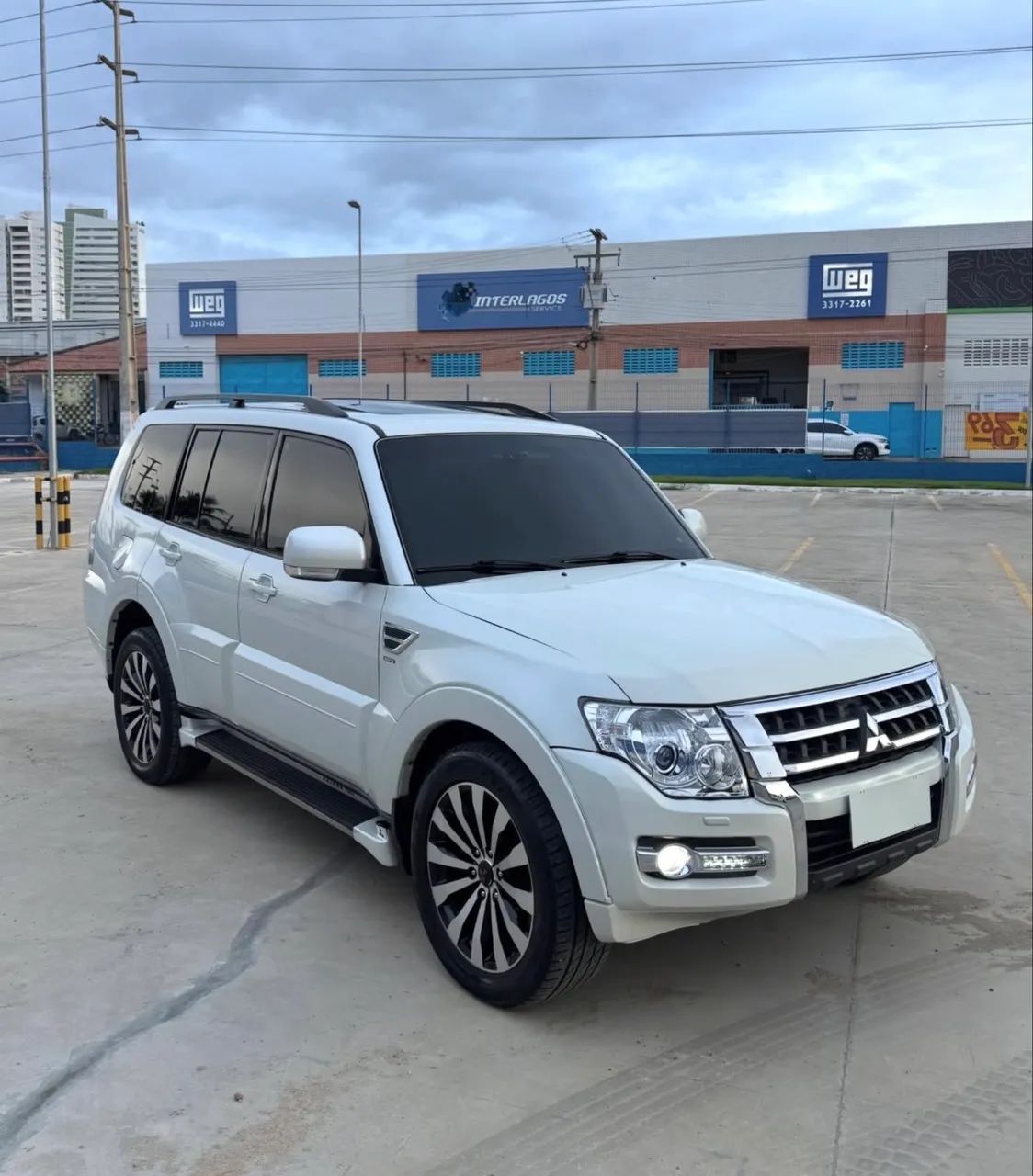 Mitsubishi Pajero 2016