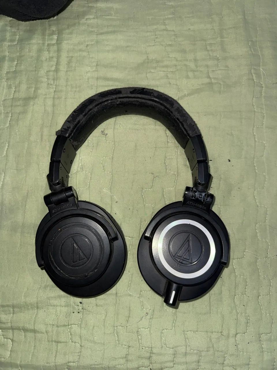 Fone profissional Audio-technica