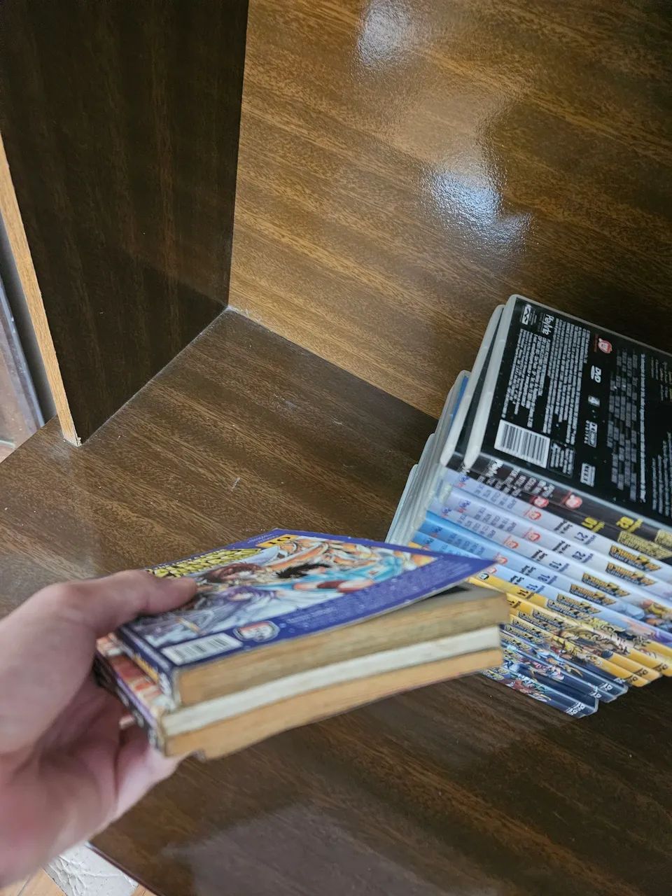 Cavaleiros do zodiaco - DVDs e mangás - Foto 3